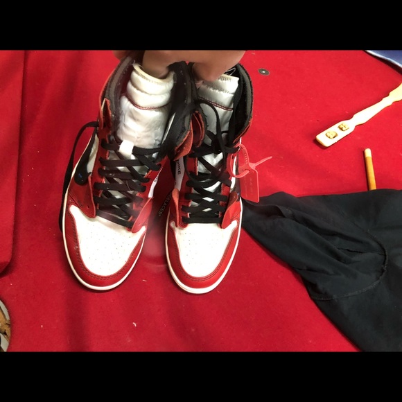 Off-White Air Jordan Chicago 1 Pre-Owned 3,750$ - Picture 10 of 16
